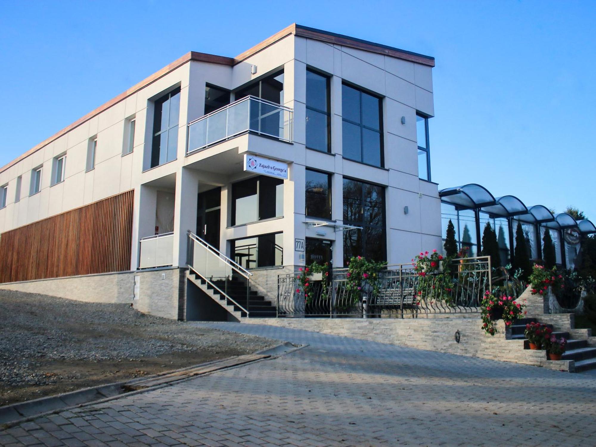 Zajazd U George'A Ziebice Exteriér fotografie